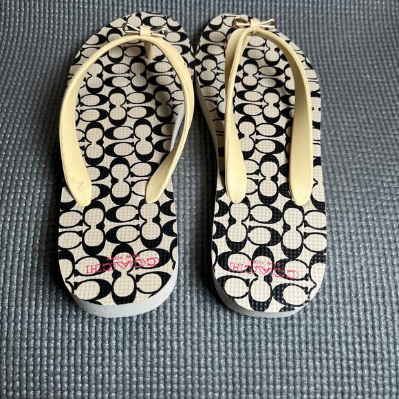 Coach Amel Flip Flops Womens 7B Beige Signature Logo Print Rubber Vacation - Picture 7 of 12